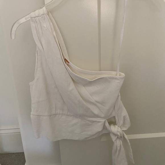 Free People one should  top - Picture 1 of 3